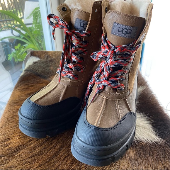 UGG Ashton Waterproof Boot Chestnut SZ 7 NEW - Picture 2 of 6